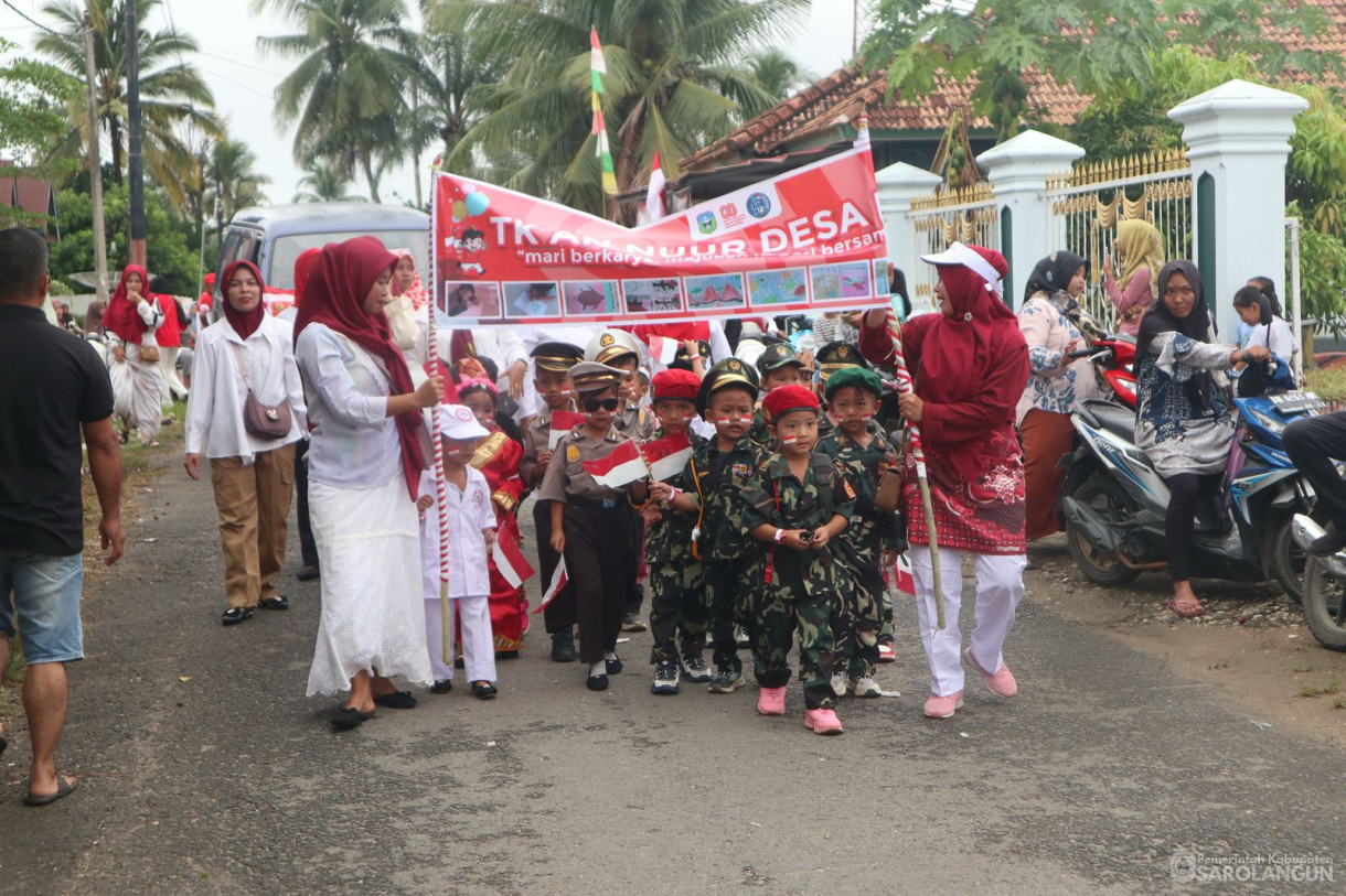 13 Agustus 2025 - Pawai Pembangunan Anak TK dan Paud di Desa Sungai Baung