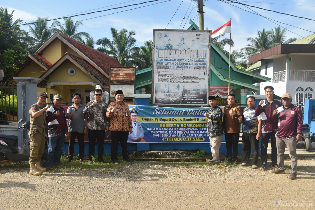 11 Juli 2024 - Penyerahan Bantuan Bantuan Untuk Warga Suku Anak Dalam, Bertempat di Desa Pulau Lintang Kecamatan Bathin VIII