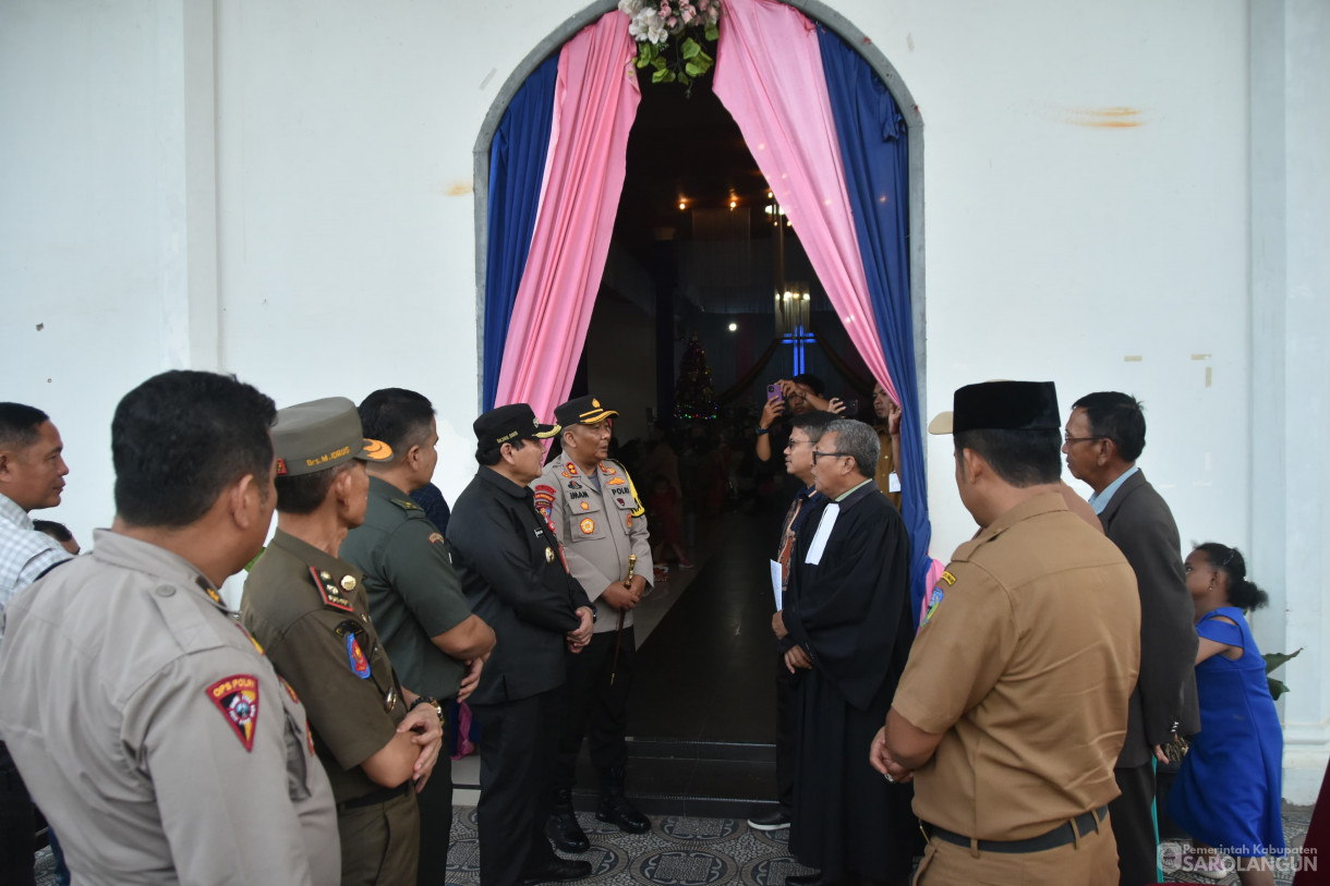 12 Desember 2023 - Meninjau Gereja HKBP Dalam Rangka Persiapan Nataru Di Kelurahan Aurgading Sarolangun