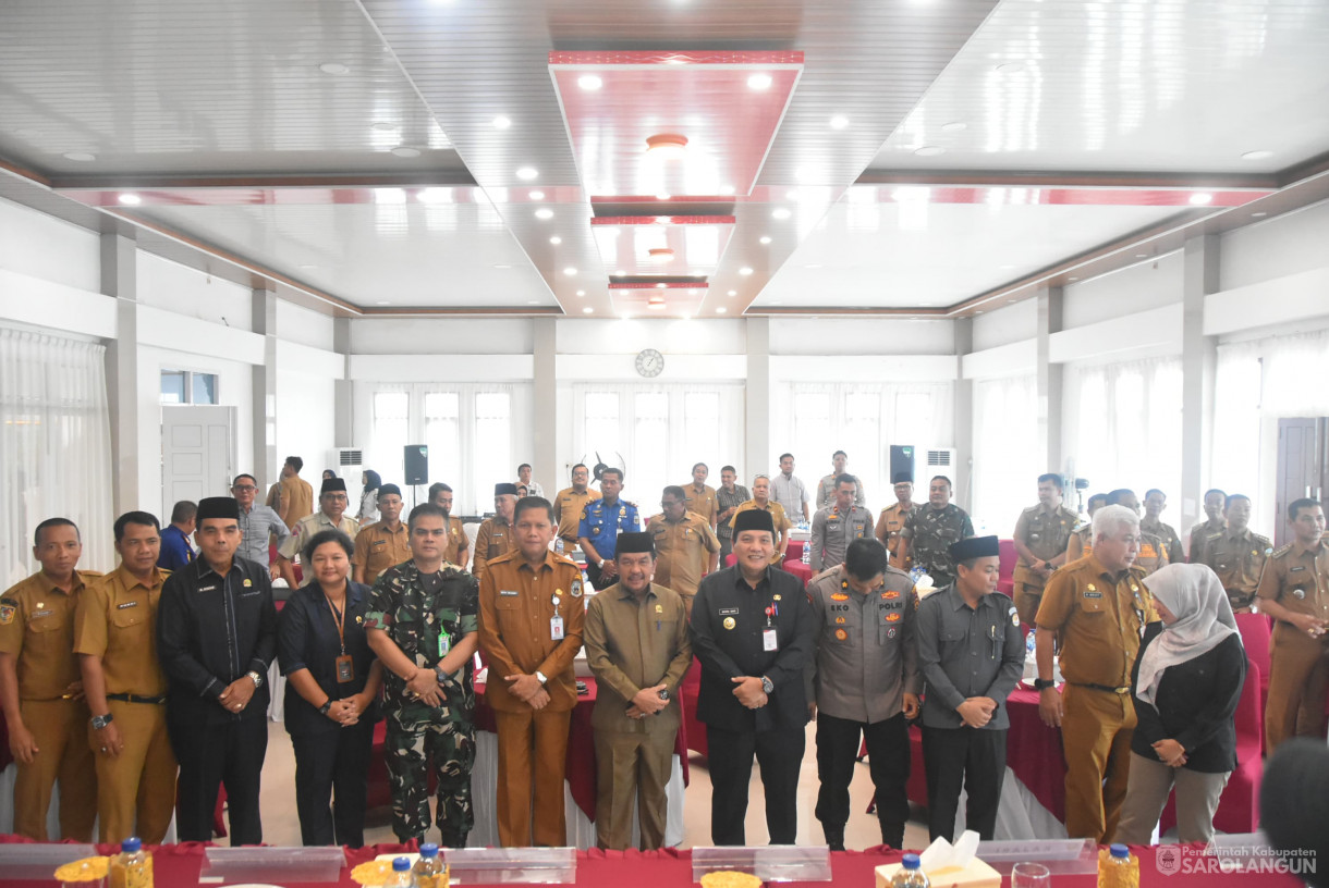 30 Juli 2024 - Rapat Koordinasi Forkopimda Dan Lintas Sektoral Pemantapan Pelaksanaan Pilkada Serentak, Bertempat di Ballroom Hotel Nafiti Sarolangun