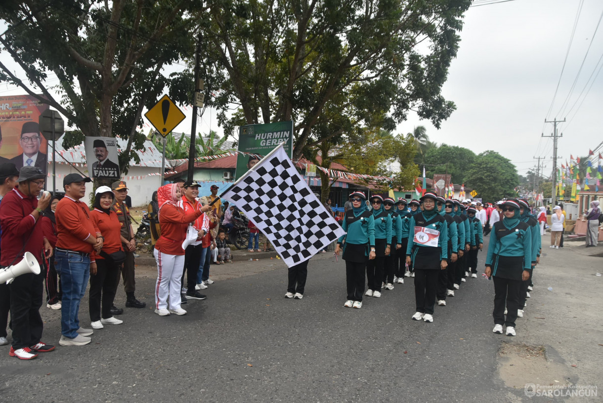 15 Agustus 2024 -&nbsp;Kegiatan Gerak Jalan Memperingati Hari Kemerdekaan RI Ke 79, Bertempat di Depan Rumah Dinas Bupati Sarolangun