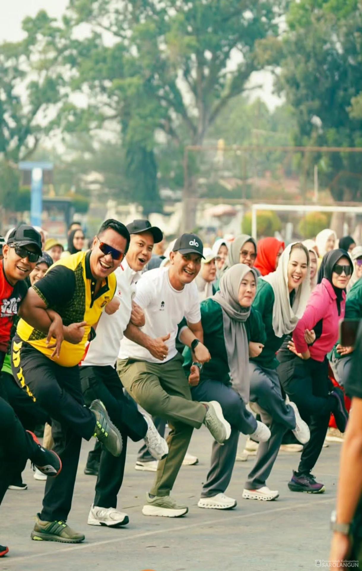 16 Agustus 2026 Jalan Santai, Senam Bersama, Lomba Makan Kerupuk dan lomba Tarik Tambang dalam Rangka Memeriahkan HUT RI Ke 81