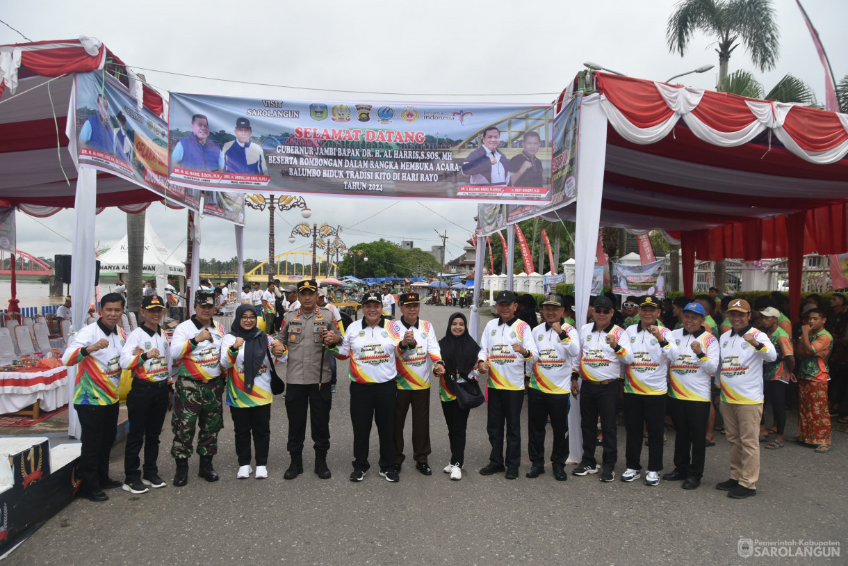 24 April 2024 - Pembukaan Festival Beatrix 2024 Balumbo Biduk Di Depan Rumah Dinas Bupati Sarolangun