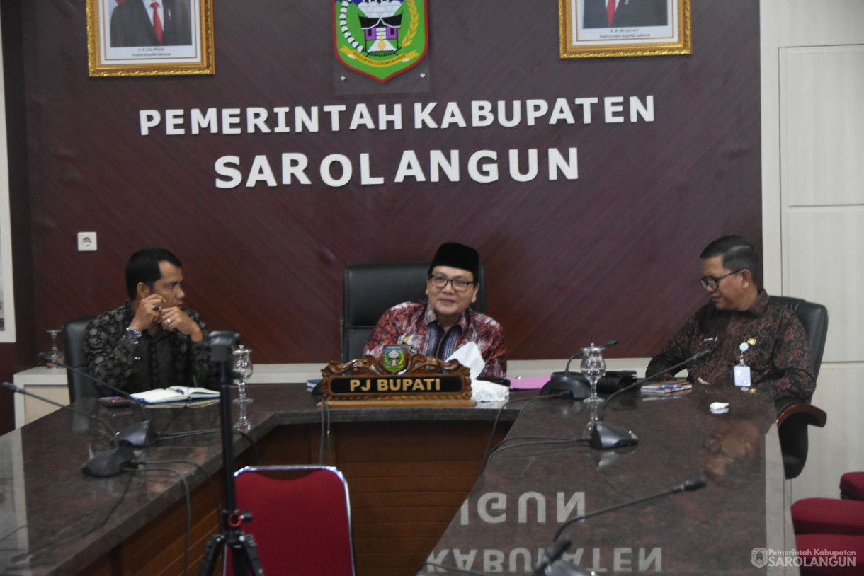 20 Juni 2024 - Rapat Fasilitasi Dan Koordinasi Dukungan Pemilukada Serentak Via Zoom Meeting Di Ruang Pola Utama Kantor Bupati Sarolangun