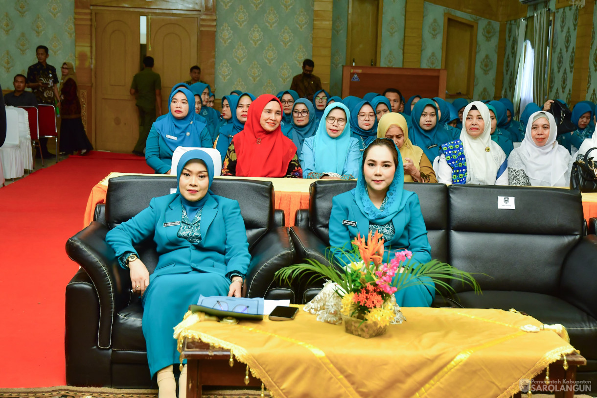 27 Maret 2025 -&nbsp;Pelantikan Pengurus TP PKK Kabupaten Sarolangun Periode Tahun 2025 sd 2030 Oleh Ketua TP PKK Kabupaten Sarolangun Bertempat di Ruang Aula Utama Kantor Bupati Sarolangun
