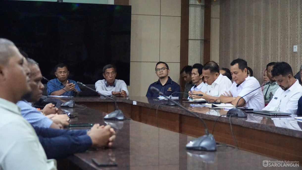 25 Februari 2026 Rapat Bersama Pimpinan Perusahaan Dalam Rangka Pembinaan Usaha Perkebunan di Ruang Pola Utama Kantor Bupati Sarolangun