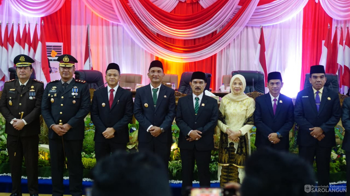 15 Agustus 2025 -&nbsp;Mendengarkan dan Menyaksikan Sidang Tahunan MPR RI Dan Pidato Kenegaraan Presidan RI Dalam Rangka HUT KE 80 Kemerdekaan RI Dalam Sidang Bersama DPR DPD RI