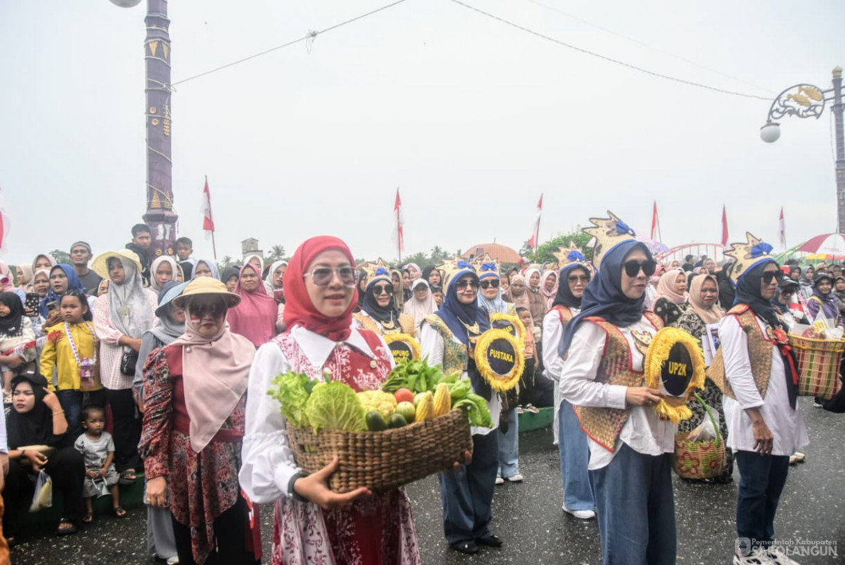 18 Agustus 2025 Pawai Pembangunan di Depan Rumah Dinas Bupati Sarolangun