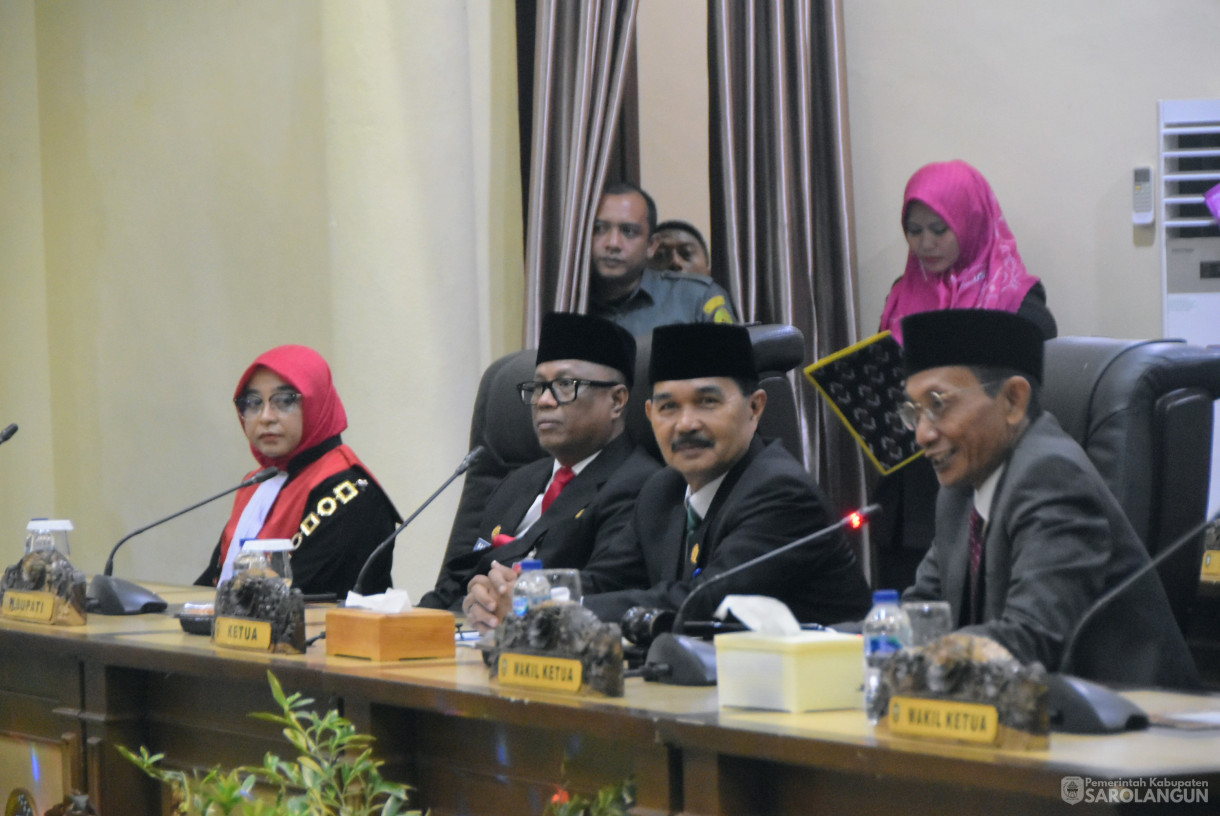 25 September 2024 -&nbsp;Pengucapan Sumpah Janji Pimpinan DPRD Kabupaten Sarolangun Masa Jabatan 2024 sd 2029, Bertempat di Gedung DPRD Kabupaten Sarolangun