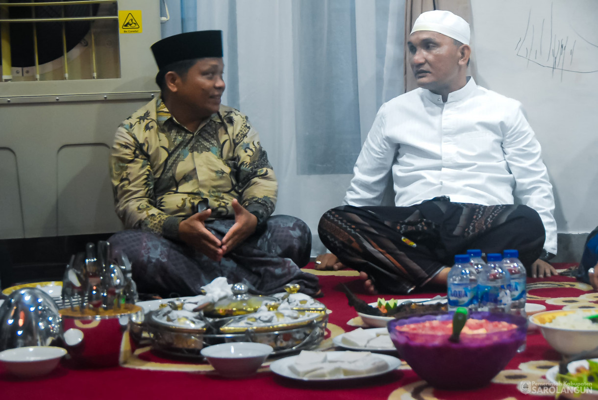 25 Maret 2025 -&nbsp;Buka Bersama Di Kediaman Anggota DPRD Dapil IV Bapak H. Tabroni, Dilanjutkan Safari Ramadhan di Masjid Al Muhajirin Desa Pekan Gedang Kecamatan Batang Asai