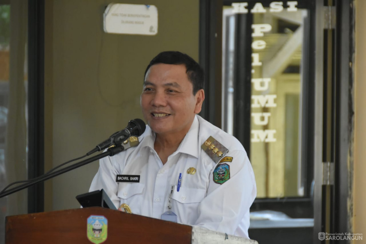 20 September 2023 - Penjabat Bupati Sarolangun Menghadiri Penyerahan Bantuan Stunting, penanganan Kemiskinan Ekstrim di Kantor Camat Mandiangin