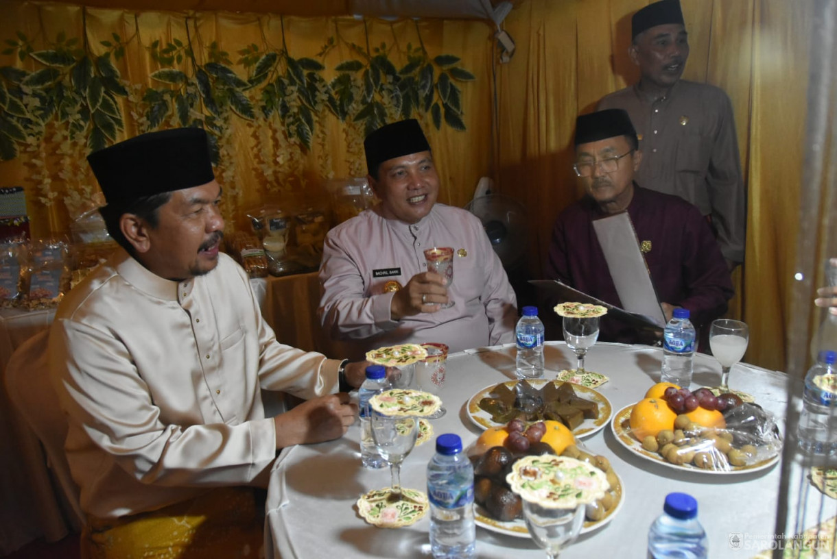 6 Oktober 2023 - Penjabat Bupati Sarolangun Menghadiri Sekaligus Membuka Festival HUT Sarolangun di Halaman GOR Sarolangun