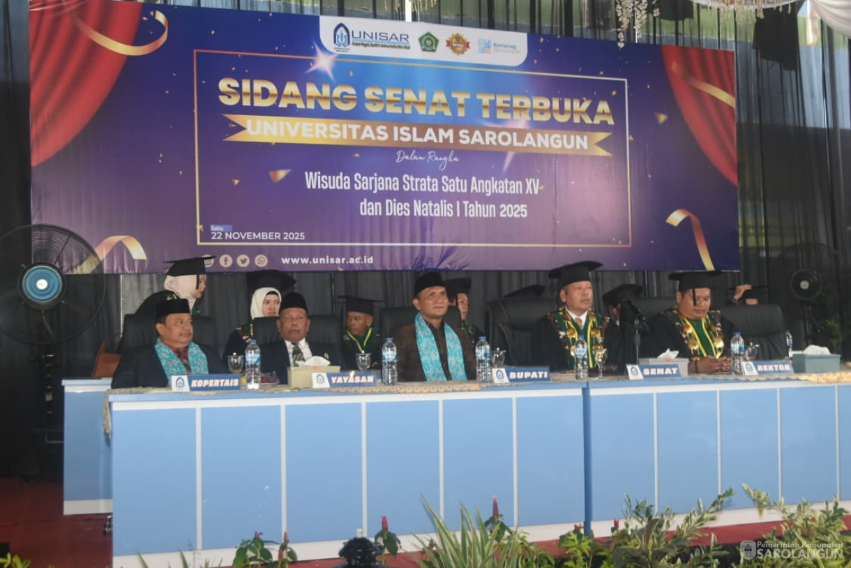 22 November 2025 Bupati Sarolangun H. Hurmin Menghadiri Wisuda Sarjana S1 Angkatan XV Universitas Islam Sarolangun
