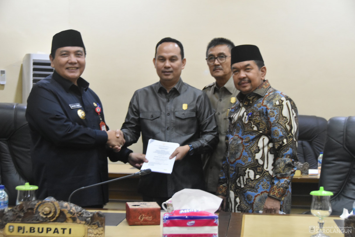 24 Juni 2024 - Rapat Paripurna Tingkat I Tahap 2, Tingkat I Tahap 3, Tingkat II, Bertempat di Gedung DPRD Sarolangun