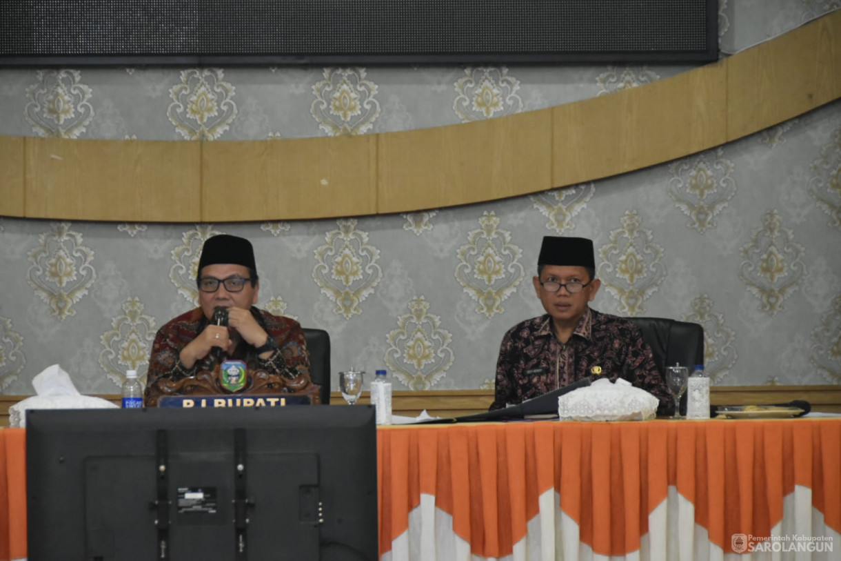 7 September 2023 - Penjabat Bupati Sarolangun Memimpin Rapat Koordinasi Dalam Rangka Percepatan Reformasi Birokrasi Pemerintahan Kabupaten Sarolangun di Ruang Aula Utama Kantor Bupati Sarolangun