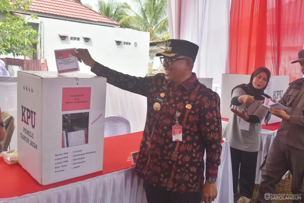 14 November 2024 - Simulasi Pemungutan Dan Penghitungan Suara Pemilihan Gubernur Dan Wakil Gubernur Jambi, Bupati Dan Wakil Bupati Sarolangun, Bertempat di Kelurahan Sarolangun Kembang