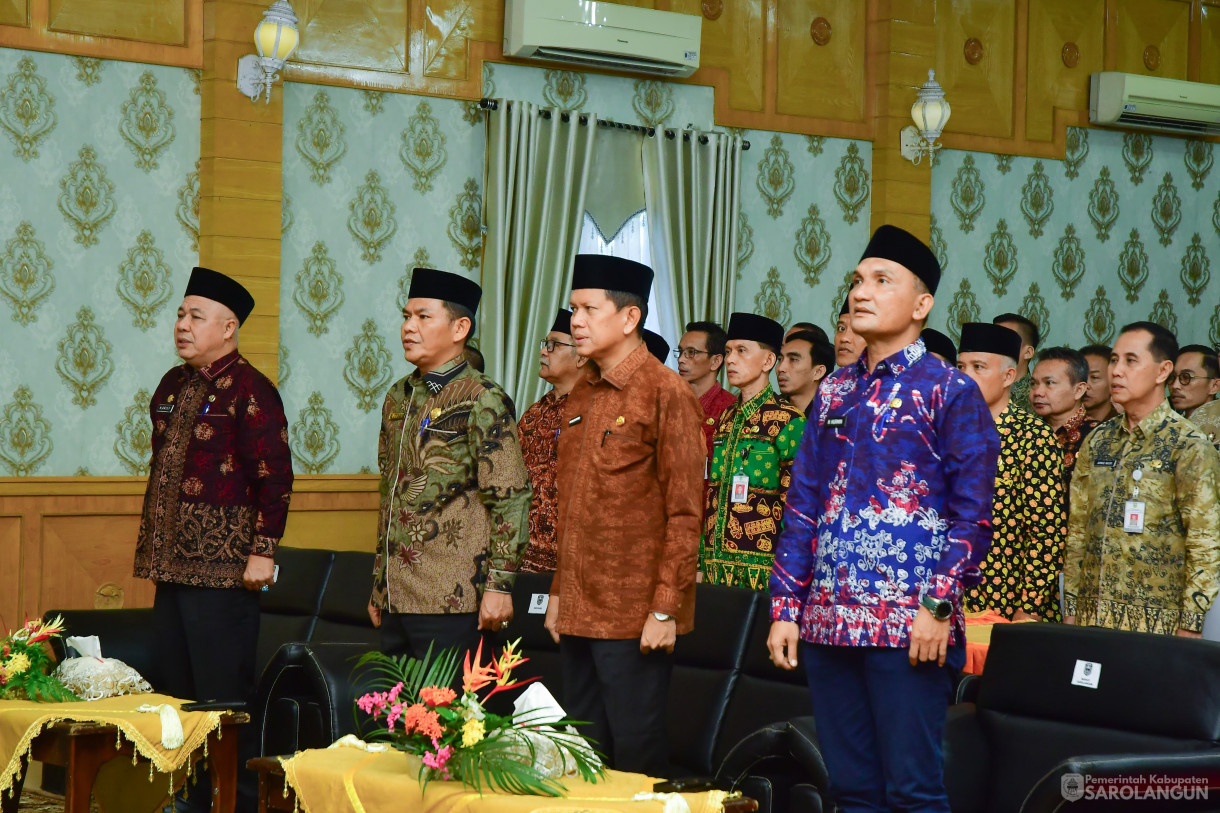 27 Maret 2025 -&nbsp;Pelantikan Pengurus TP PKK Kabupaten Sarolangun Periode Tahun 2025 sd 2030 Oleh Ketua TP PKK Kabupaten Sarolangun Bertempat di Ruang Aula Utama Kantor Bupati Sarolangun