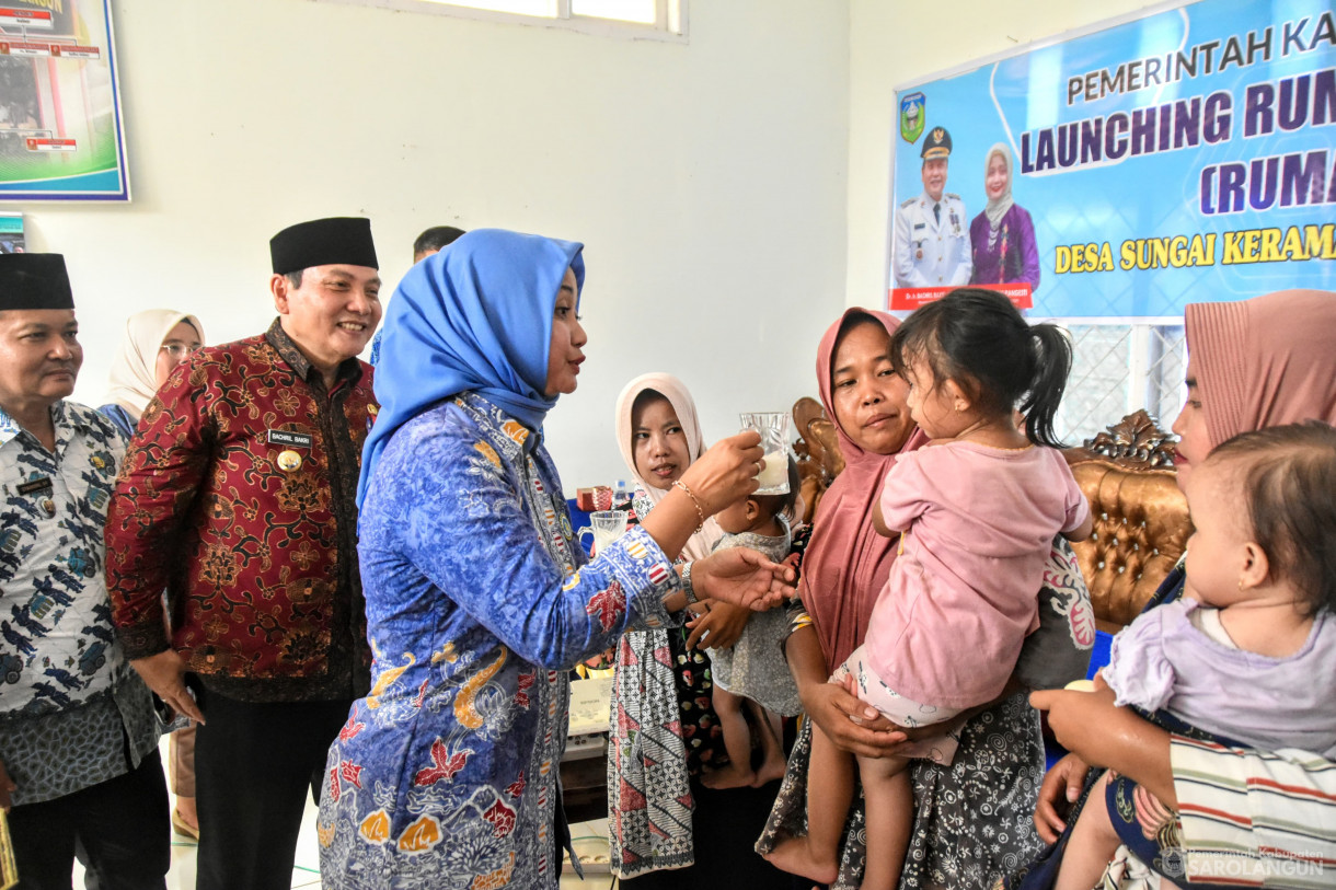 17 November 2023 - Penjabat Bupati Sarolangun Menghadiri Acara Launching Rumah Cegah Stunting di Desa Sungai Keramat Kecamatan Cermin Nan Gedang