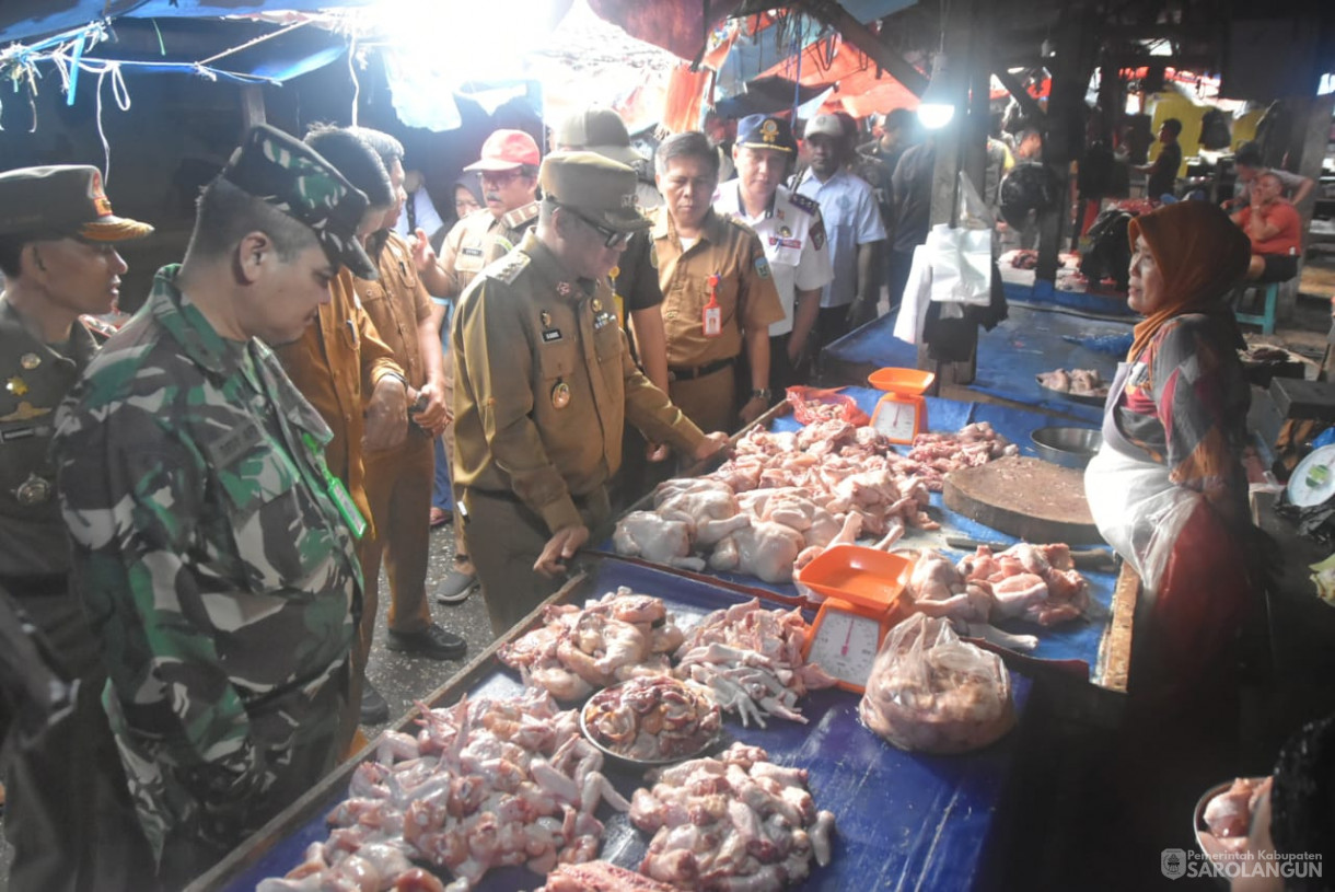 23 Desember 2024 - Sidak Pasar Menjelang Nataru, Bertempat di Pasar Atas Sarolangun