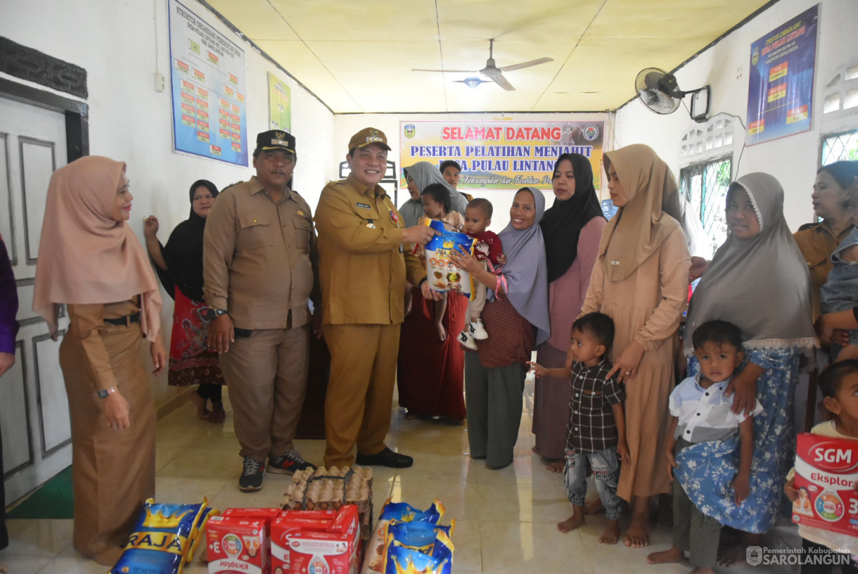 10 September 2024 - Penyerahan Bantuan Penanganan Stunting, Bertempat di Desa Pulau Lintang Kecamatan Bathin VIII