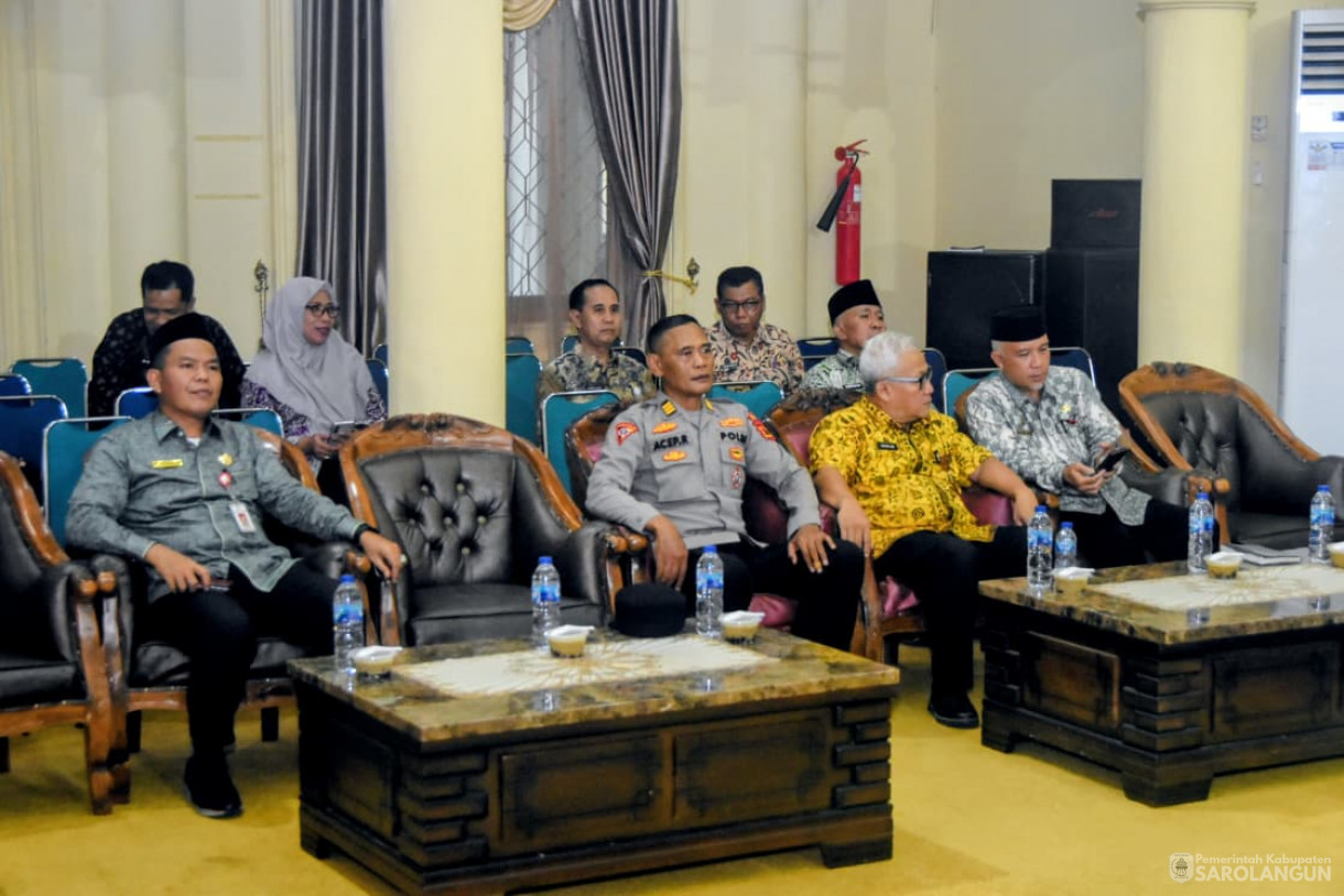 30 Oktober 2025 Rapat Paripurna Tingkat I Tahap 1 Penyampaian Nota Pengantar RKUA Dan PPAS Anggaran Pendapatan dan Belanja Daerah Kabupaten Sarolangun Tahun Anggaran 2026