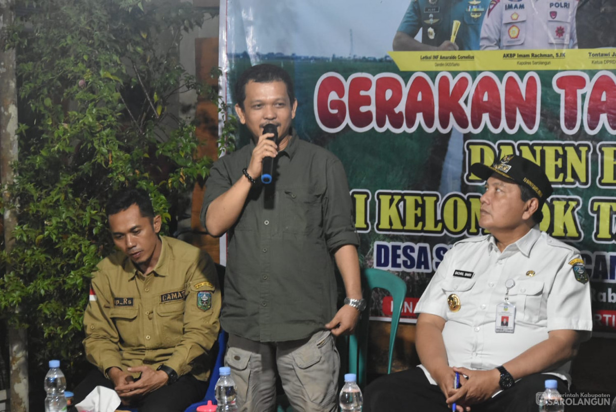 19 Oktober 2023 - Penjabat Bupati Sarolangun Menghadiri Gerakan Tanam Cepat Panen Bawang Merah Kelompok Tani Pemetang Benteng Desa Sepintun Kecamatan Pauh