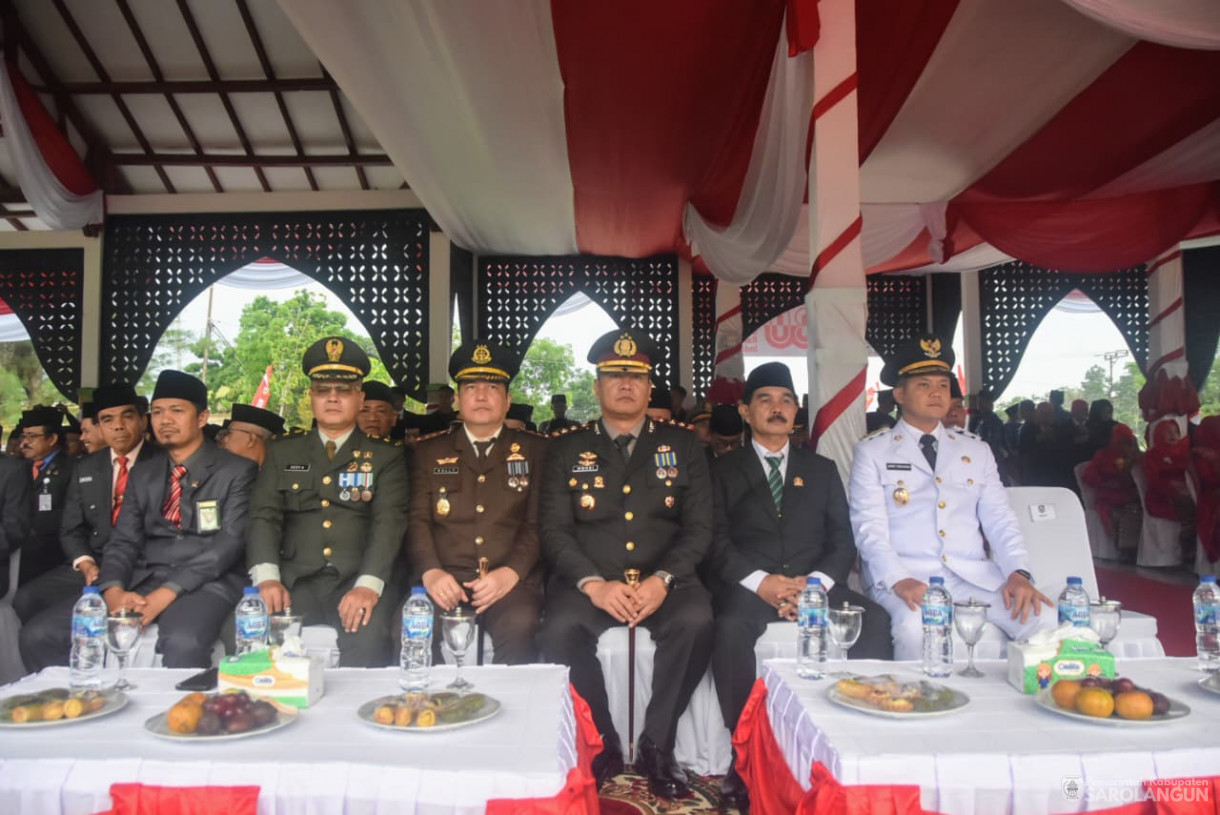 17 Agustus 2025&nbsp; Upacara Peringatan HUT RI ke 80 di Lapangan Gunung Kembang