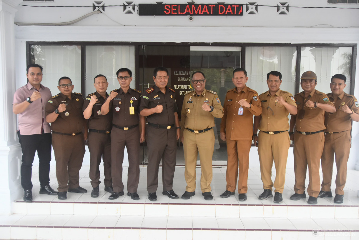 23 September 2024 -&nbsp;Silaturahmi Dengan Kajari Sarolangun, Bertempat di Kantor Kejaksaan Negeri Sarolangun