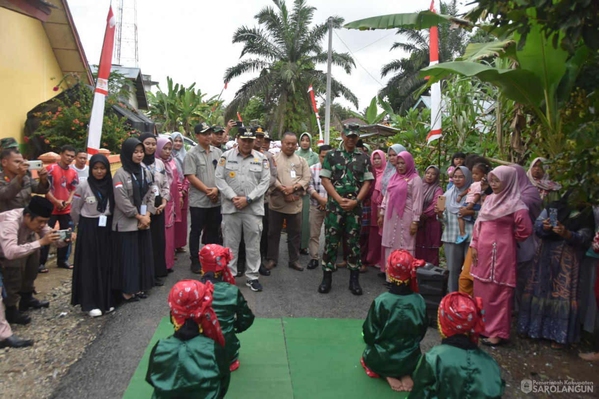 1 Desember 2023 - PROGRAM UNGGULAN PANGDAM ILSRIWIJAYA KODAM II/SRIWIJAYA "DAPUR MASUK SEKOLAH KODIM 0420/SARKO, di SD Negeri 87/VII Limbur Tembesi II Kec. Bathin VIII Kab. Sarolangun Provinsi Jambi