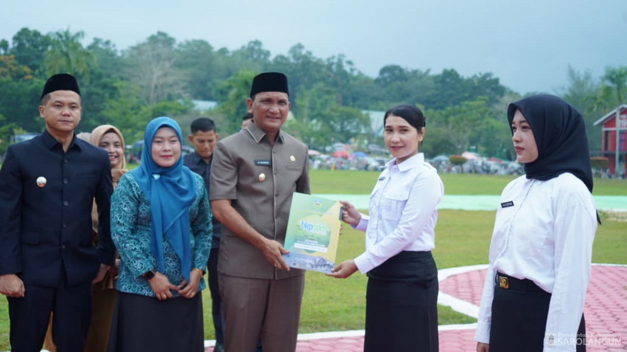 4 November 2025 Penyerahan SK Sekaligus Pimpin Sumpah Jabatan PPPK Tahap II Formasi 2024&nbsp;