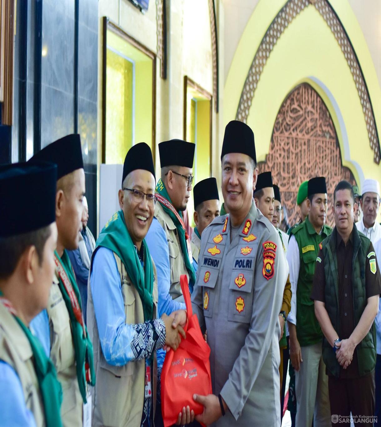 19 Mei 2026 Pelepasan Keberangkatan Jamaah Calon Haji Kabupaten Sarolangun Tahun 1447 H 2026 M dari Kabupaten Sarolangun menuju Asrama Haji Provinsi Jambi bertempat di Masjid Assulthon Sarolangun