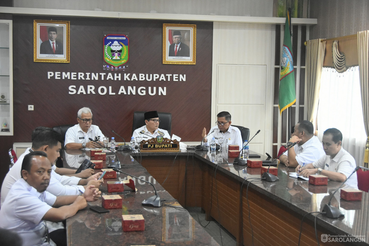 28 Februari 2024 - Rapat Pembangunan Zona Integritas Di Ruang Pola Utama Kantor Bupati Sarolangun