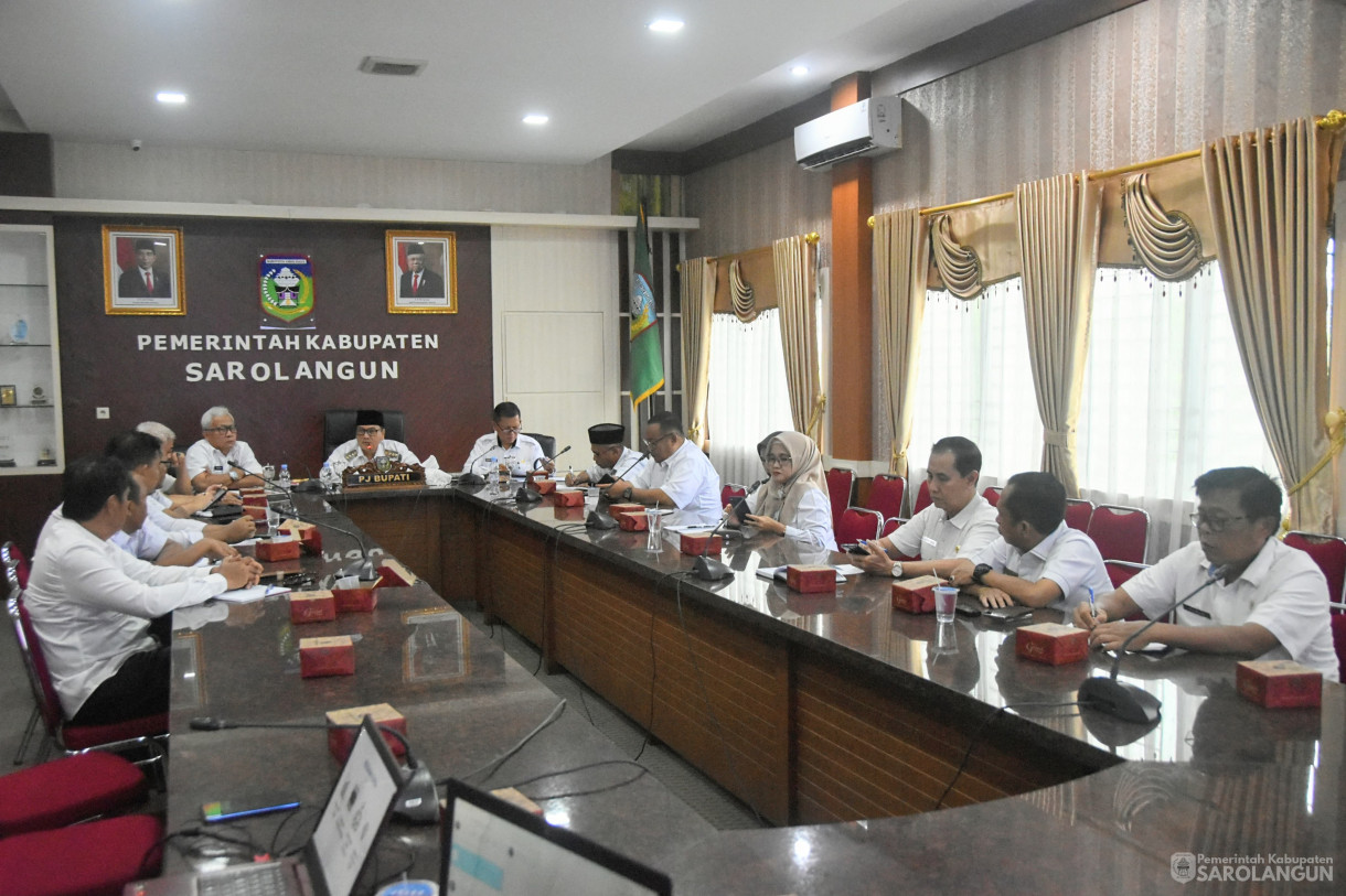 28 Februari 2024 - Rapat Pembangunan Zona Integritas Di Ruang Pola Utama Kantor Bupati Sarolangun