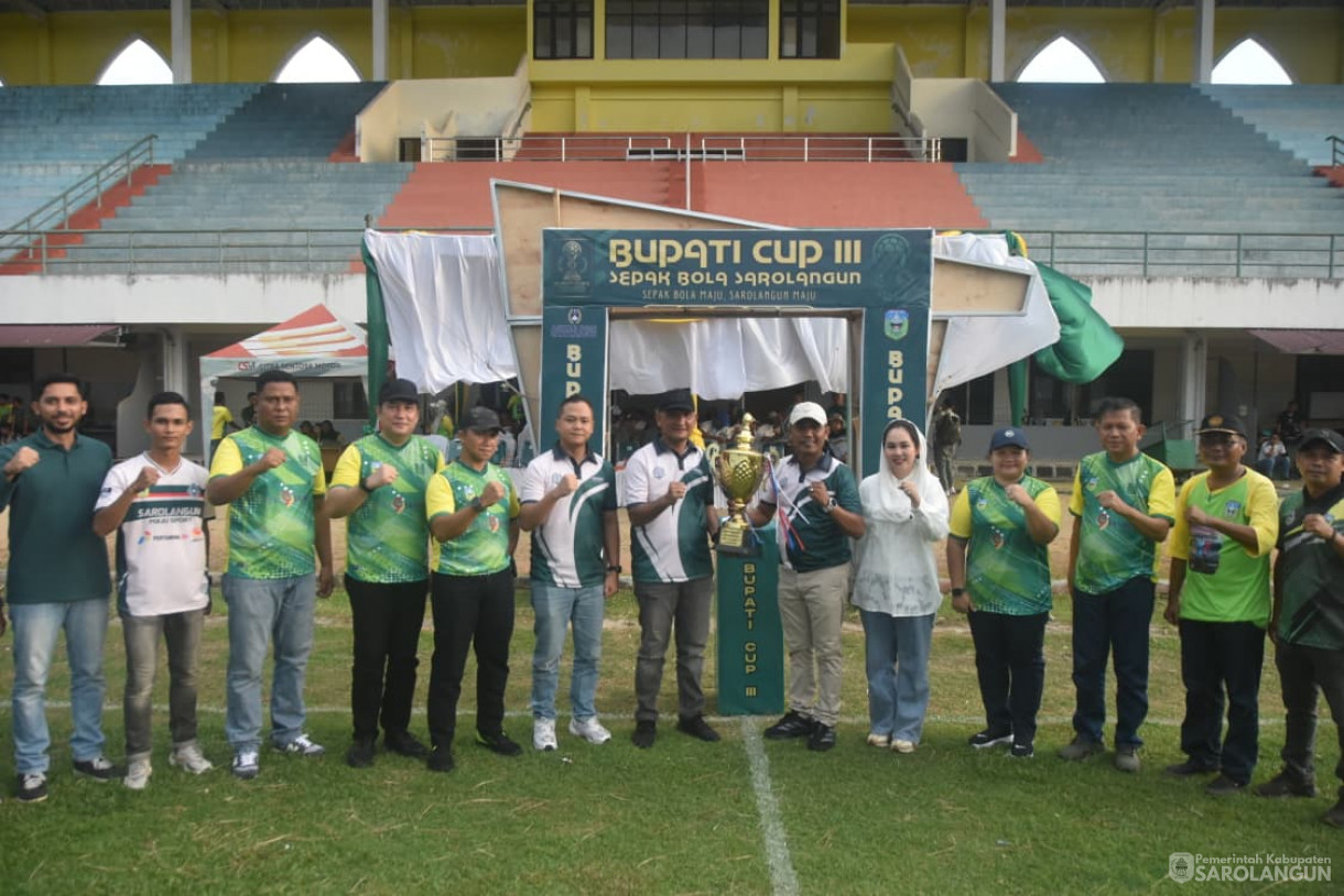2 November 2025 Pertandingan Exhibition Pembukaan Bupati Cup Sarolangun di GOR Sarolangun