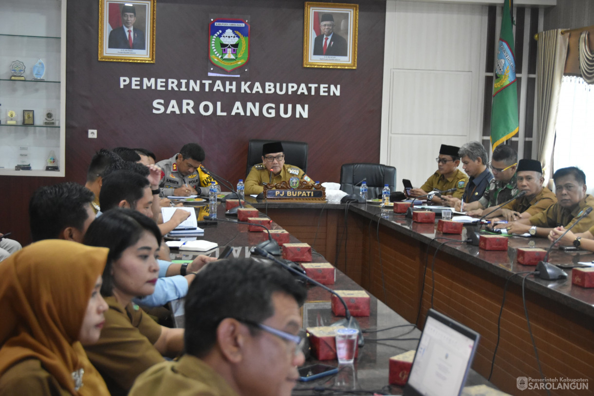 5 Maret 2024 - Rapat Tim Pengendalian Inflasi Daerah Pengamanan Pasokan dan Harga Pangan Jelang Puasa Dan Idul Fitri 2024 Di Ruang Pola Utama Kantor Bupati Sarolangun