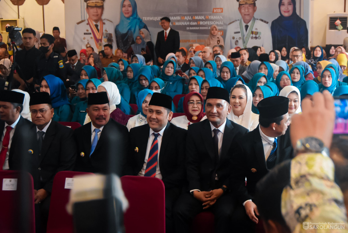 10 Maret 2025 - Pelantikan Ketua TP PKK, Bunda PAUD, Ketua Dekranasda Se Provinsi Jambi Bertempat di Auditorium Rumah Dinas Gubernur Jambi
