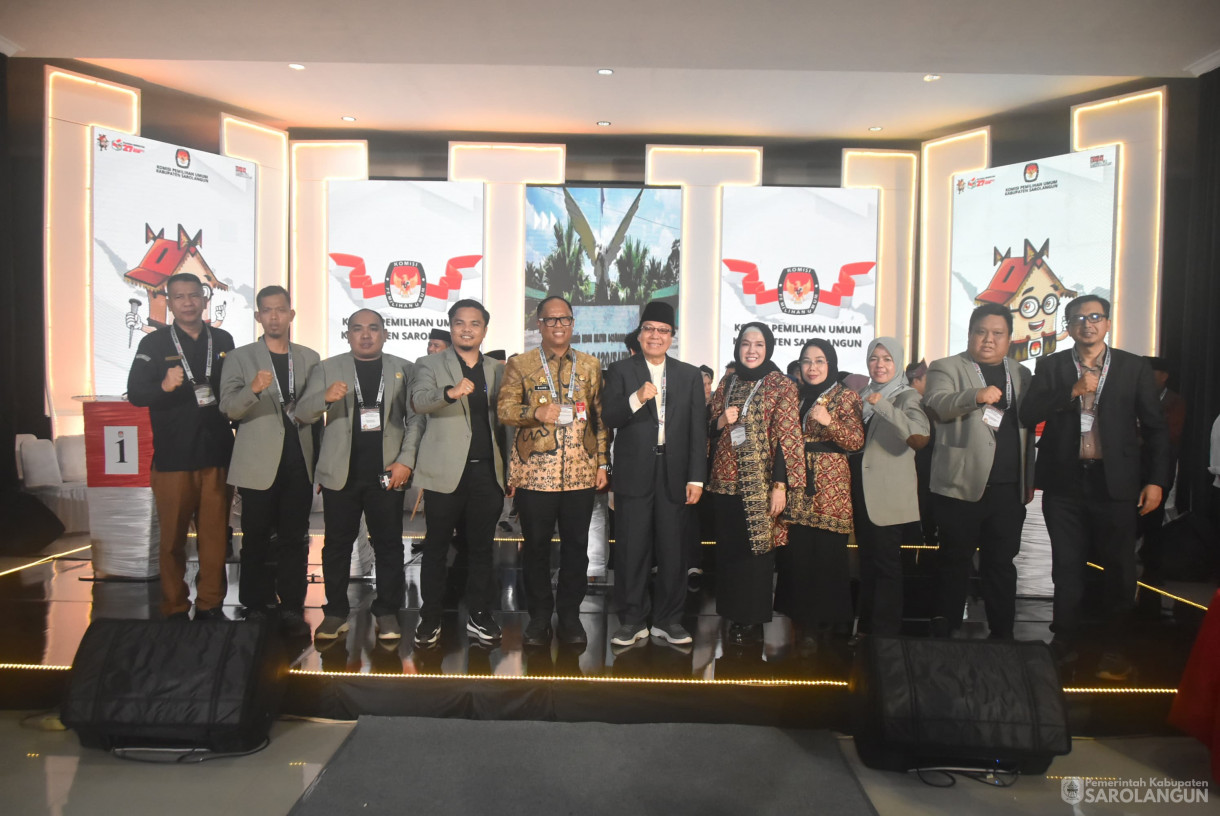 16 November 2024 - Debat Publik Calon Bupati dan Wakil Bupati Sarolangun, Bertempat di Gedung LPTQ Sarolangun&nbsp;