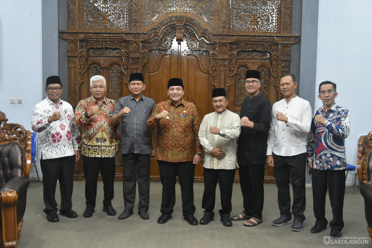 22 Maret 2024 - Kunjungan Kerja Bupati Sarolangun Terkait Tindak Lanjut Urusan Kerjasama Pengendalian Inflasi Tahun 2024 Dengan Pemkab Rejang Lebong  Di Rumah Dinas Bupati Rejang Lebong