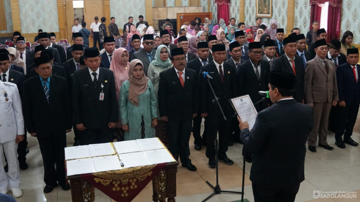 27 Juni 2024 -&nbsp;Pelantikan dan Pengambilan Sumpah Janji Jabatan Pejabat Pimpinan Tinggi Pratama, Administrator dan Pengawas di Lingkungan Pemerintah Kabupaten Sarolangun