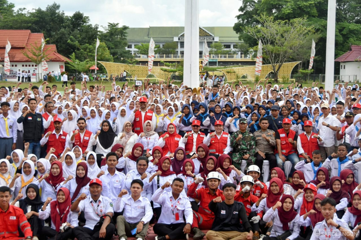 19 November 2023 - Penjabat Bupati Sarolangun Menghadiri Apel Dirgahayu Palang Merah Indonesia di Lapangan Gunung Kembang Sarolangun