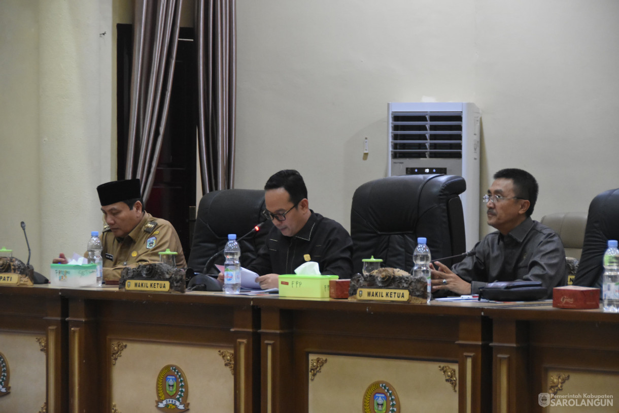 20 November 2023&nbsp; - Penjabat Bupati Sarolangun Menghadiri Rapat Paripurna Tahap I Tingkat I di Gedung DPRD Sarolangun