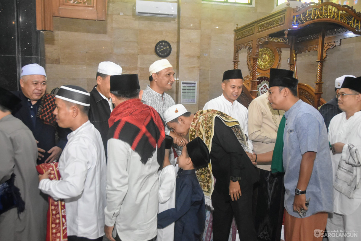 6 Juni 2025 -&nbsp;Sholat Idul Adha dan Penyerahan Sapi Kurban dari Bapak Presiden RI Bapak Prabowo Subianto kepada Panitia Qurban Masjid Assulthon Sarolangun