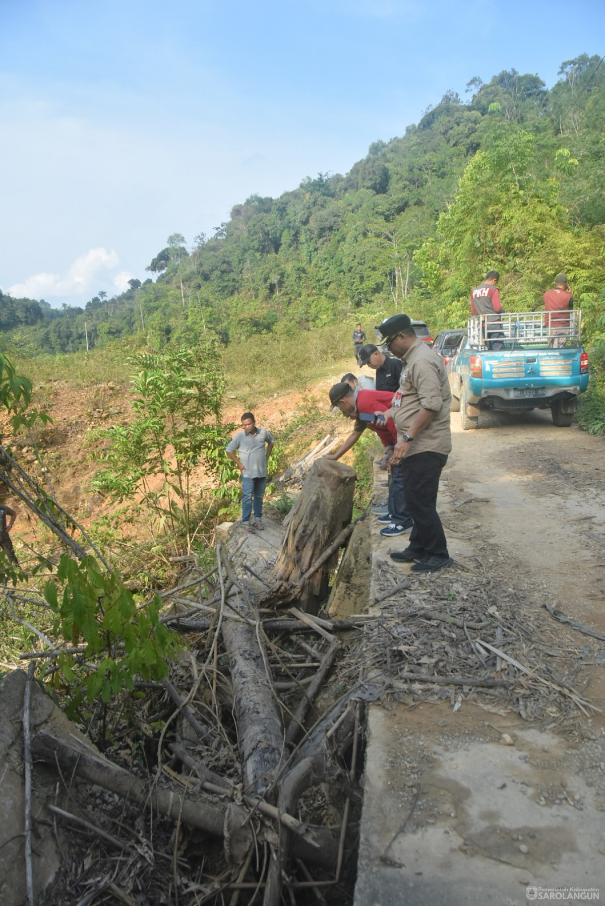 2 November 2024 - Meninjau Jembatan Rusak di Desa Temalang Kecamatan Limun