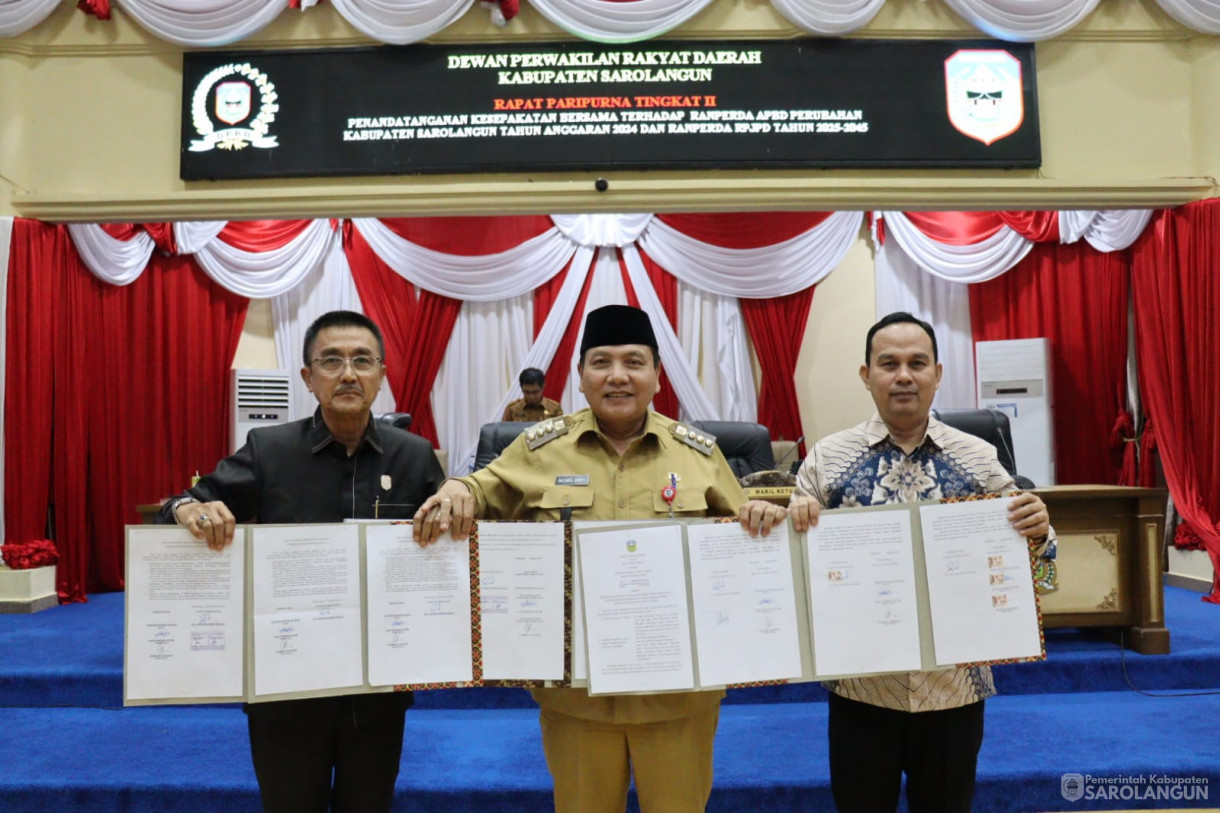 26 Agustus 2024 -&nbsp;Rapat Paripurna Tingkat II Penandatanganan Kesepakatan Bersama tentang Ranperda APBDP Kab. Sarolangun TA.2024 dan Ranperda RPJPD Tahun 2025 sd 2045