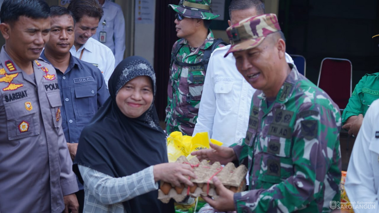 20 Agustus 2025&nbsp; Gerakan Pangan Murah Dalam Rangka Pengendalian Inflasi dan Stabilisasi Pasokan Harga Pangan 2025 Bertempat di Ruko Abadi Sarolangun