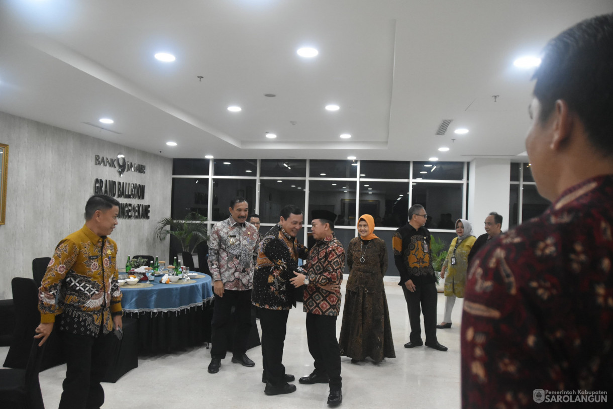 26 Juni 2024 -&nbsp;Rapat Umum Pemegang Saham, Bertempat di Mahligai Bank 9 Jambi