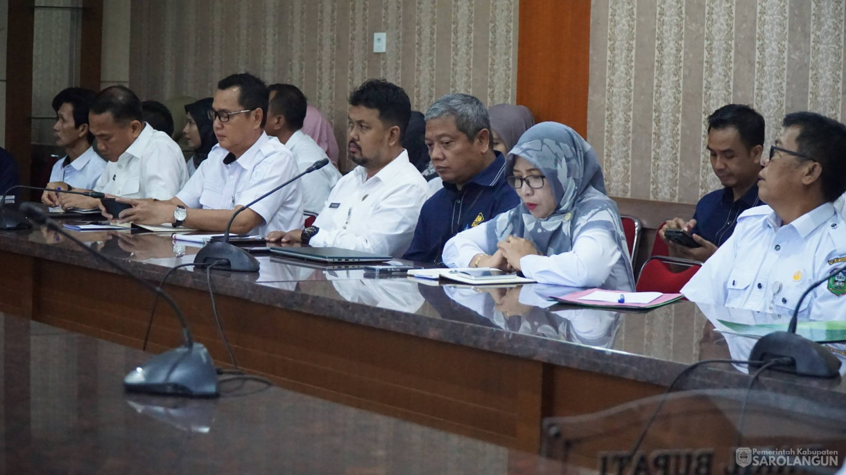 25 Februari 2026 Rapat Bersama Pimpinan Perusahaan Dalam Rangka Pembinaan Usaha Perkebunan di Ruang Pola Utama Kantor Bupati Sarolangun