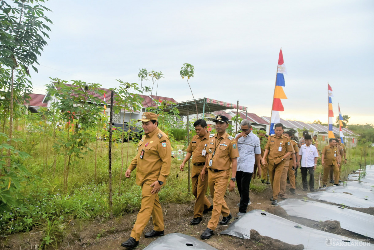 9 Juli 2024 -&nbsp;Gerakan Tanam Cabe Merah Kelompok Tani Sako Mandiri, Bertempat di Kelurahan Aurgading Kecamatan Sarolangun