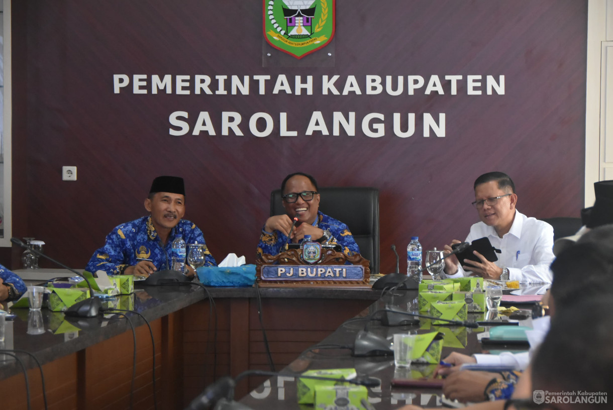 28 Oktober 2024 -&nbsp;Sosialisasi Penggunaan Barang Milik Kantor Lingkungan Pemkab Sarolangun, Bertempat di Ruang Pola Utama Kantor Bupati Sarolangun