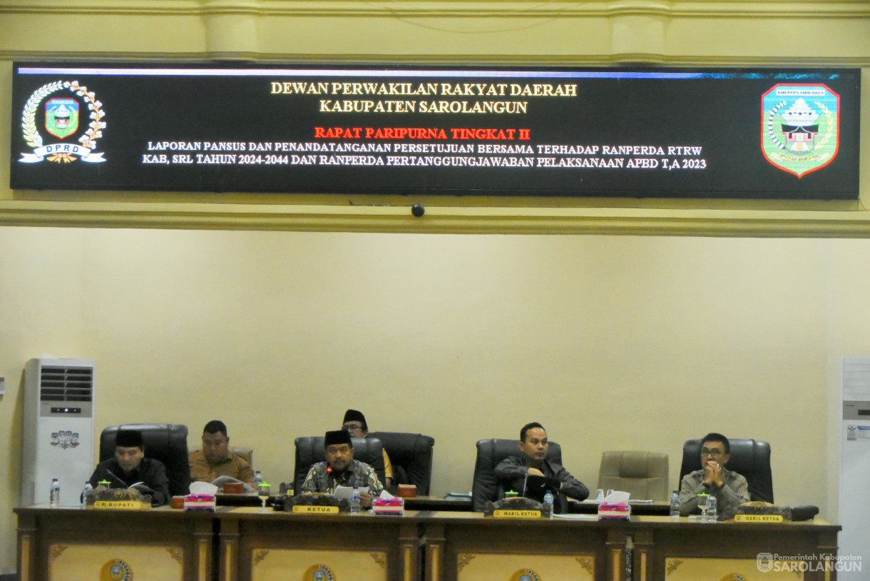 24 Juni 2024 - Rapat Paripurna Tingkat I Tahap 2, Tingkat I Tahap 3, Tingkat II, Bertempat di Gedung DPRD Sarolangun